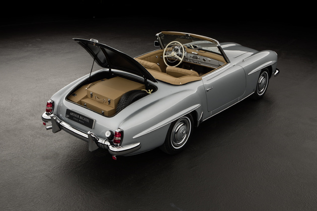 Mercedes-Benz 190 SL Roadster: Hellblaumetallic 