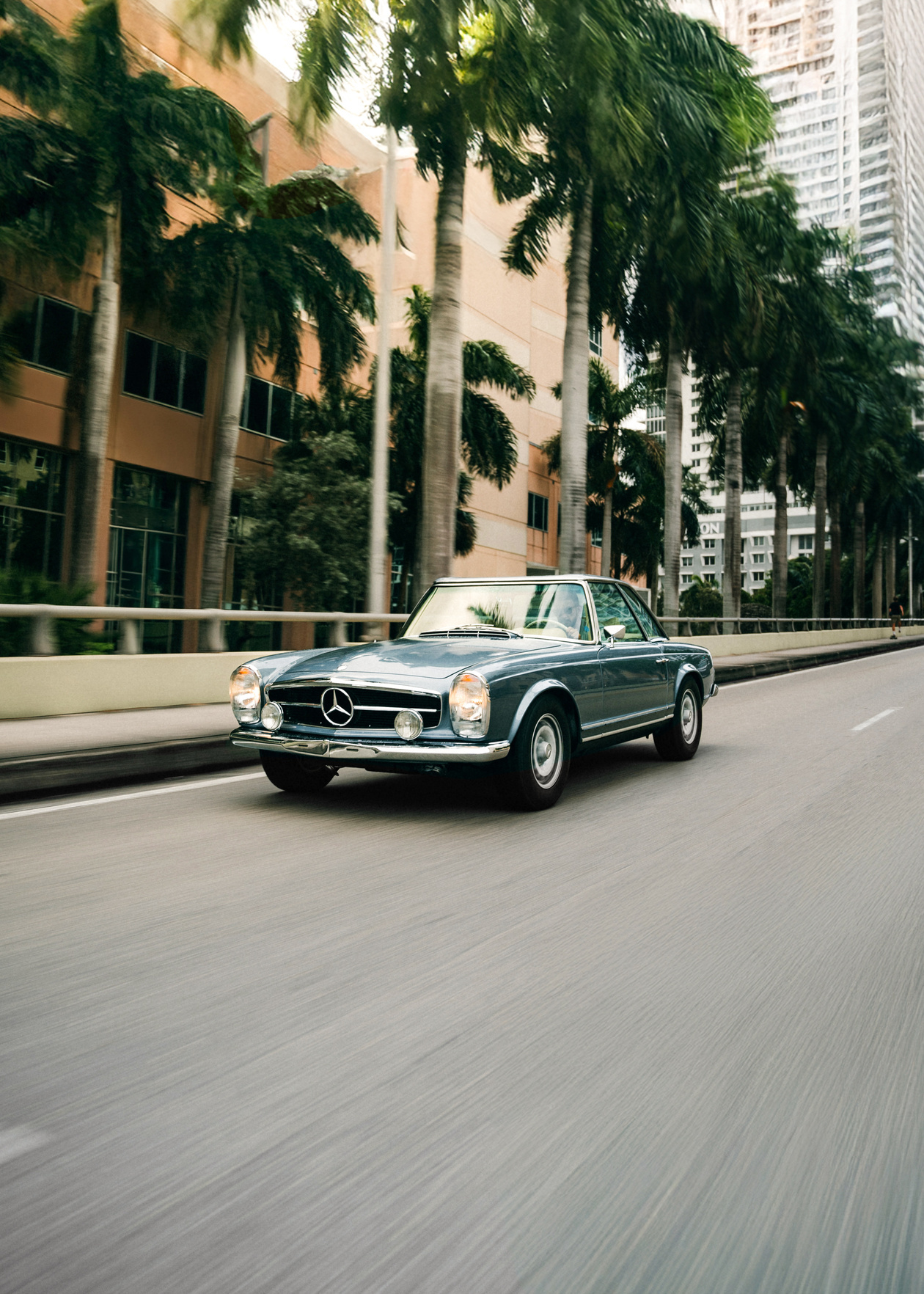 Mercedes Benz 280 SL Pagode