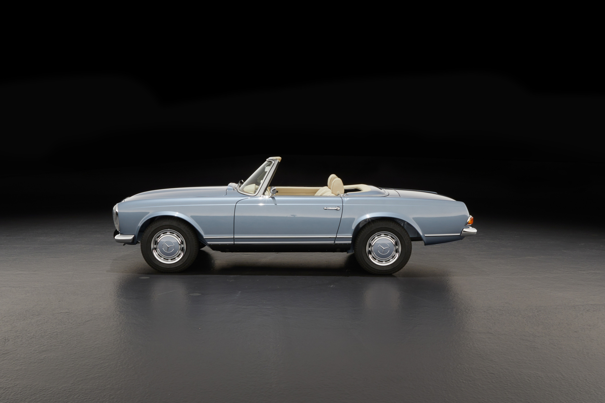 Mercedes Benz 280 SL Pagode