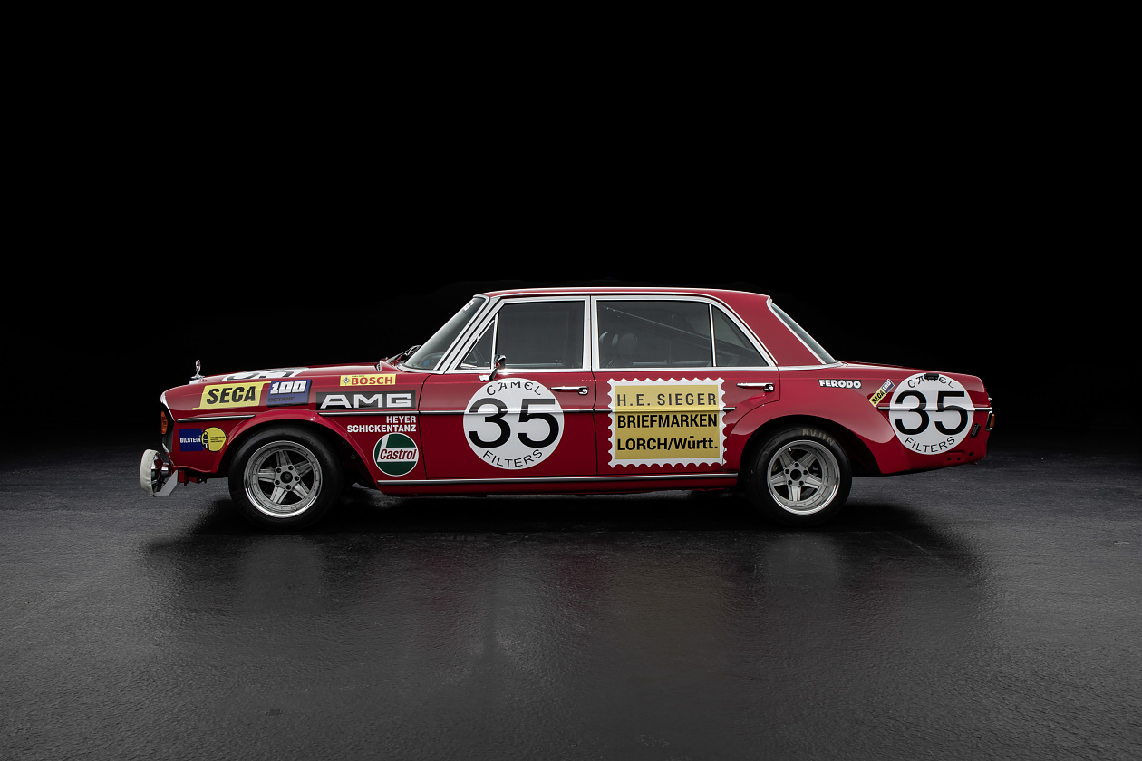 Mercedes-Benz 300 SEL 6.3 Rote Sai