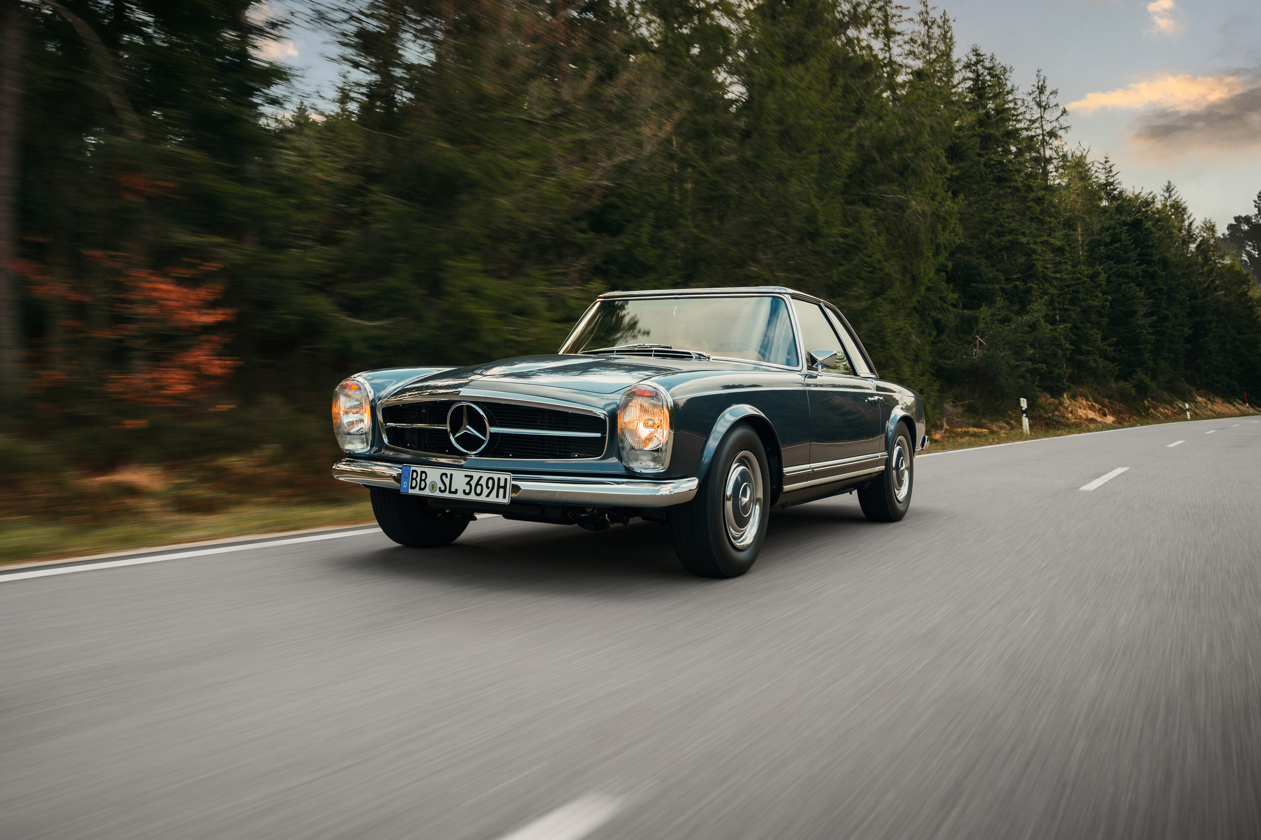 Mercedes Benz 280 SL Pagode