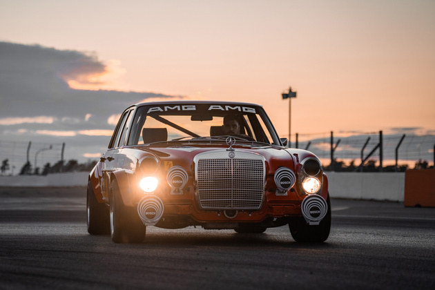 Mercedes Benz 300 SEL 6.8 