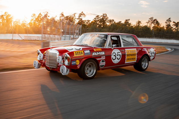 Mercedes Benz 300 SEL 6.8 